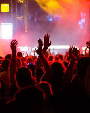 Robert Neary's So Good! The Neil Diamond Experience